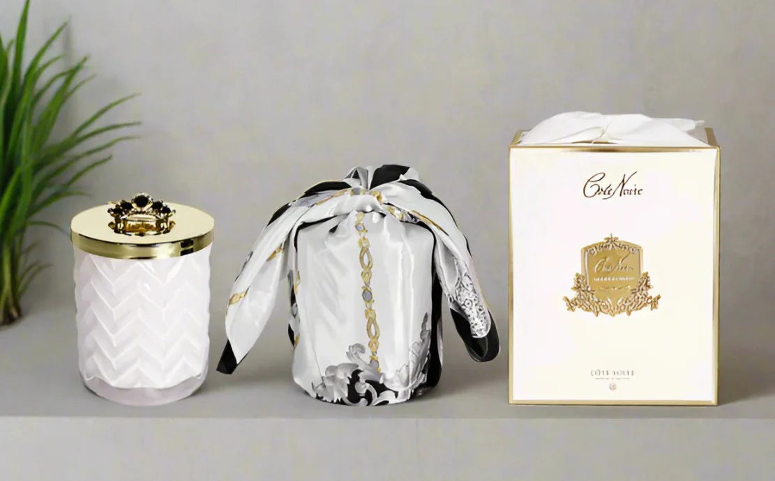 Herringbone Candle With Scarf Prosecco - White & Gold - Crown Lid