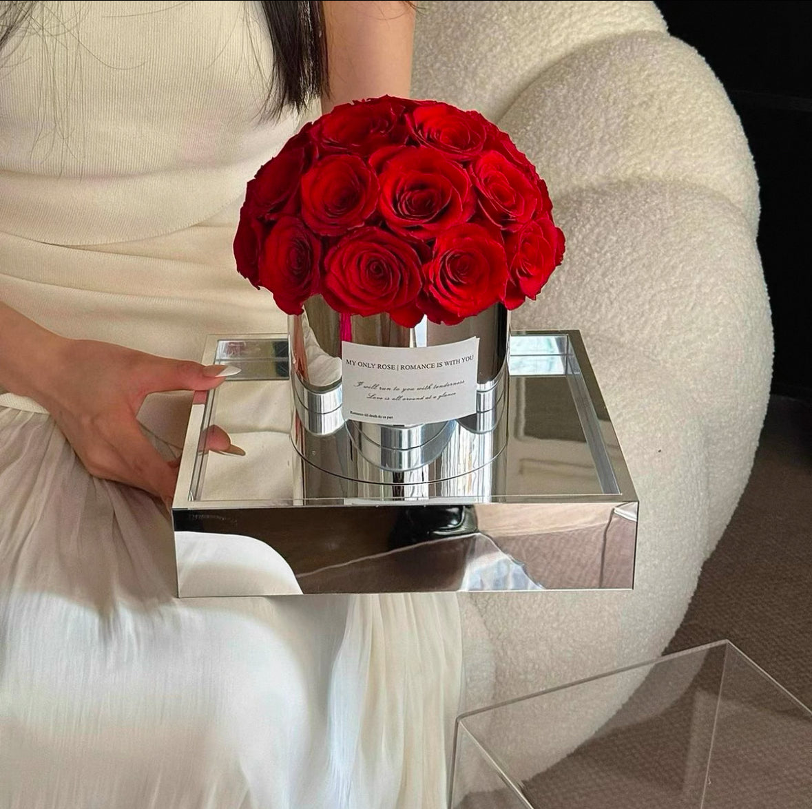 A Bucket of Love Roses (Different Colours Available)