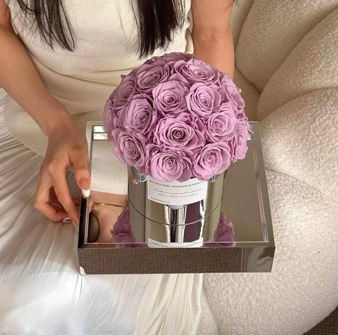 A Bucket of Love Roses (Different Colours Available)