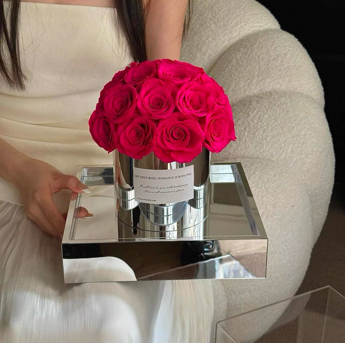 A Bucket of Love Roses (Different Colours Available)