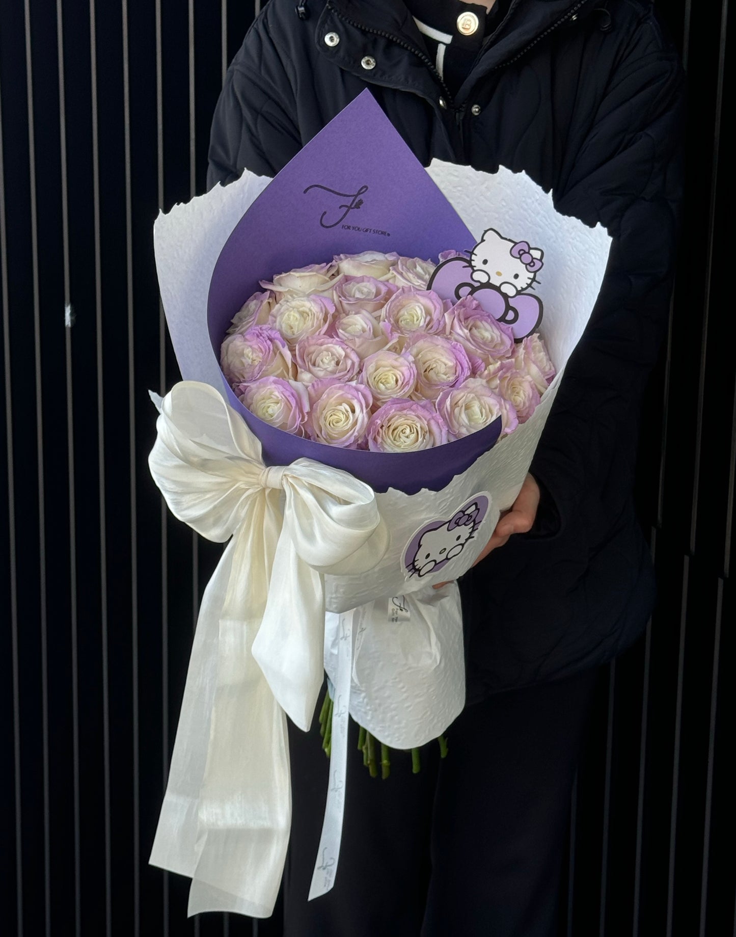 Kitty Kiss Bouquet (Qixi Festival Special Bouquet)