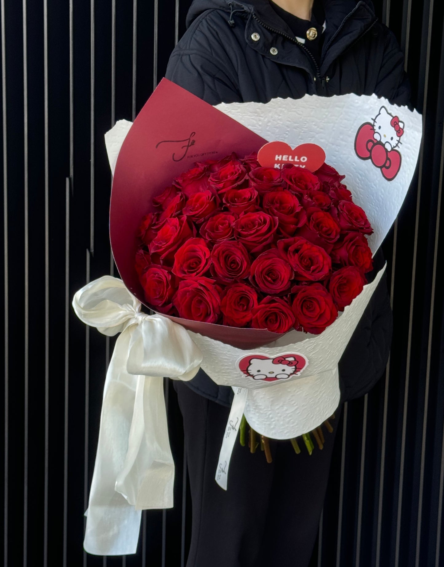 Kitty Kiss Bouquet (Qixi Festival Special Bouquet)