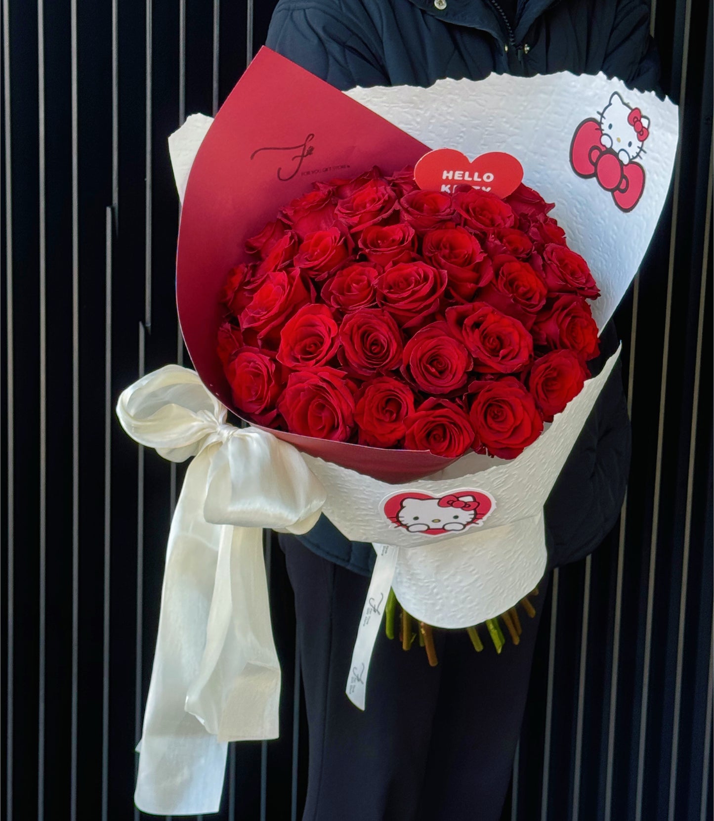 Kitty Kiss Bouquet (Qixi Festival Special Bouquet)