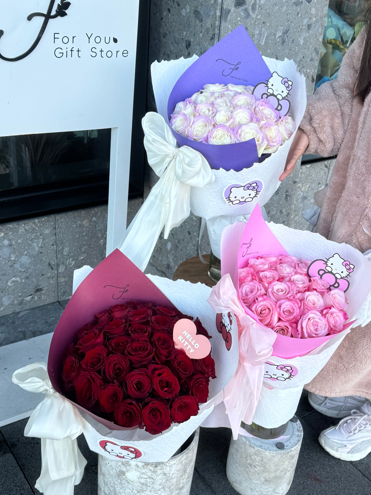 Kitty Kiss Bouquet (Qixi Festival Special Bouquet)
