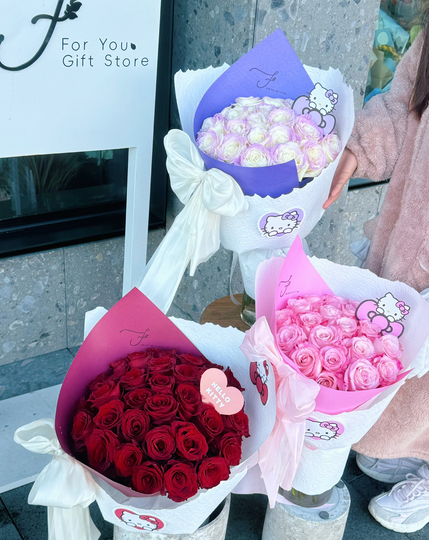 Kitty Kiss Bouquet (Qixi Festival Special Bouquet)