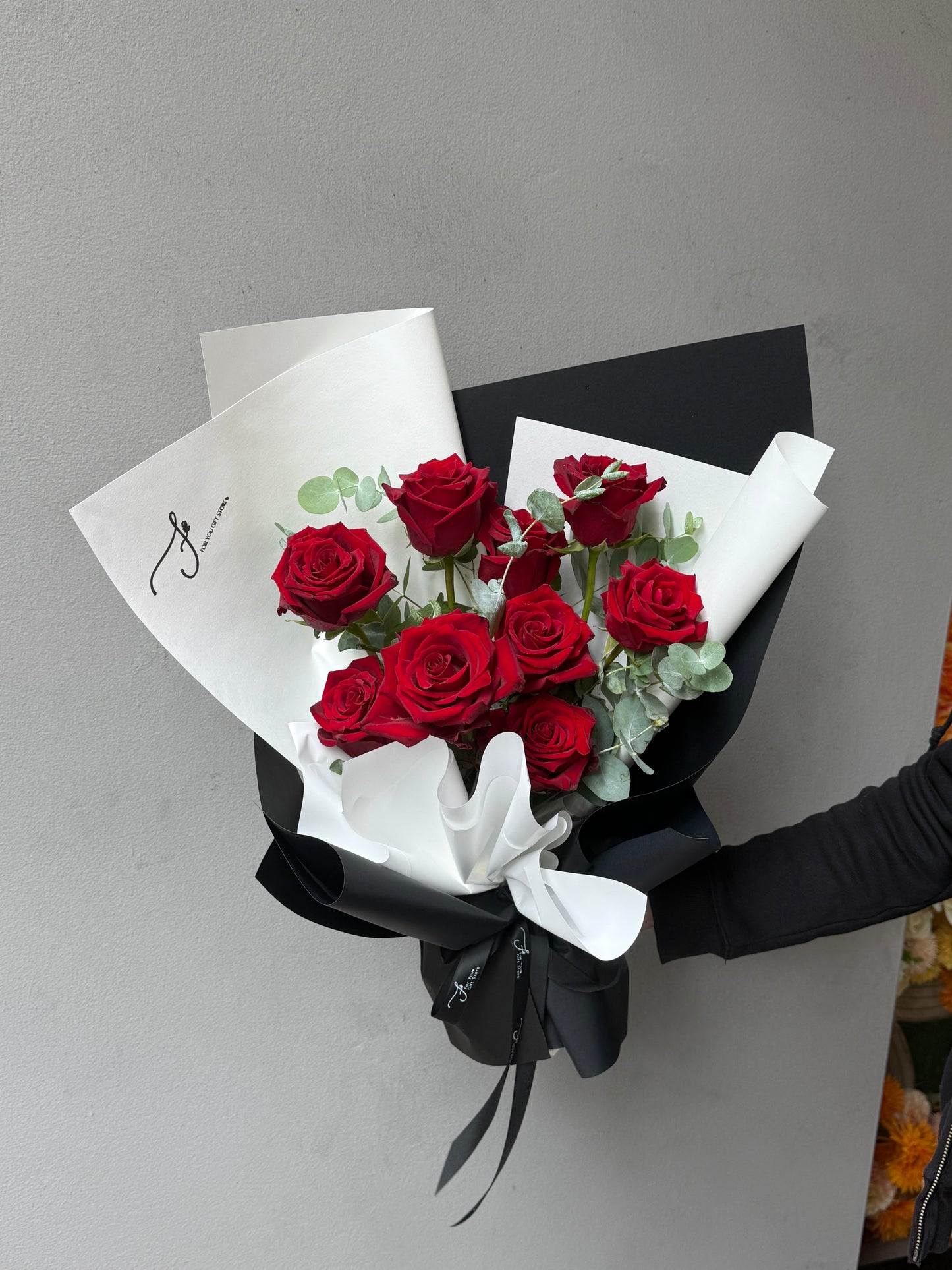 Classic Rose Bouquet(Different Sizes & Colours Available)