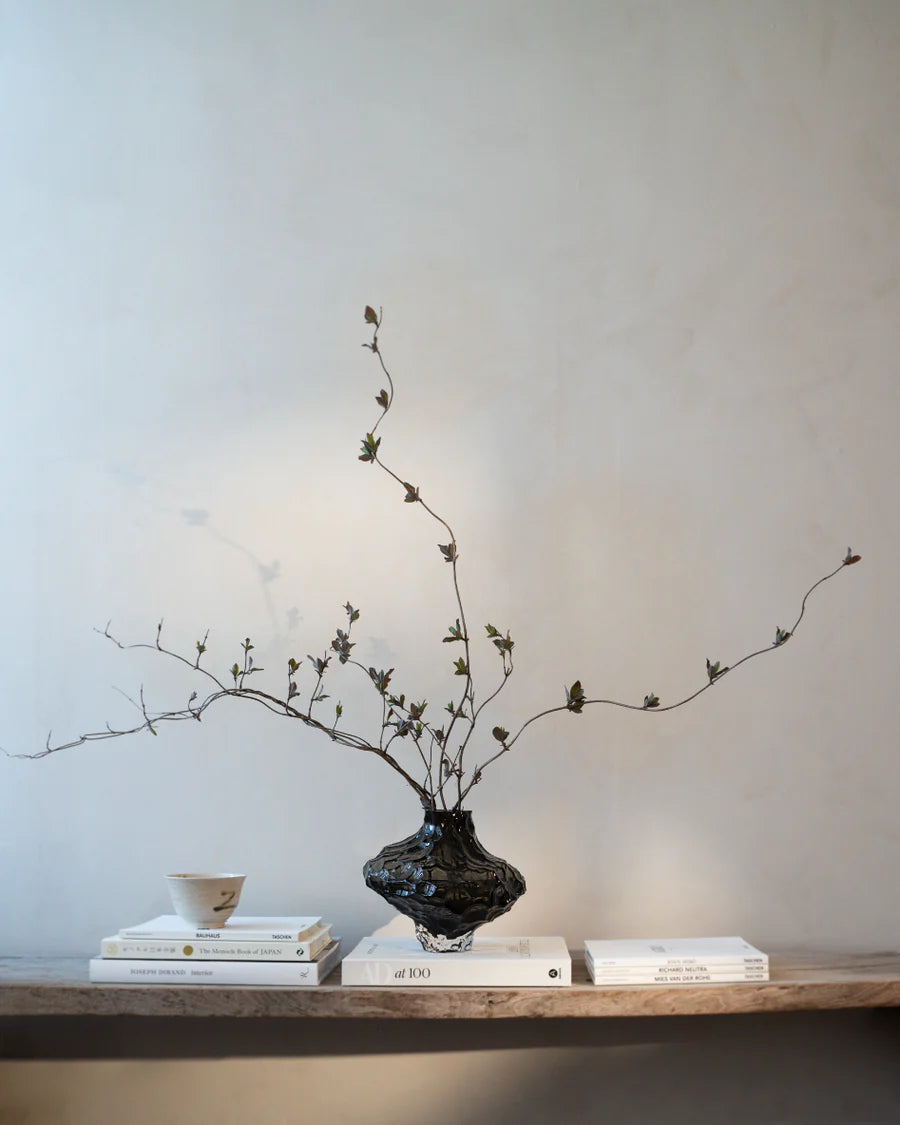 Luxury Japanese-Style Canyon Vase - Smoke