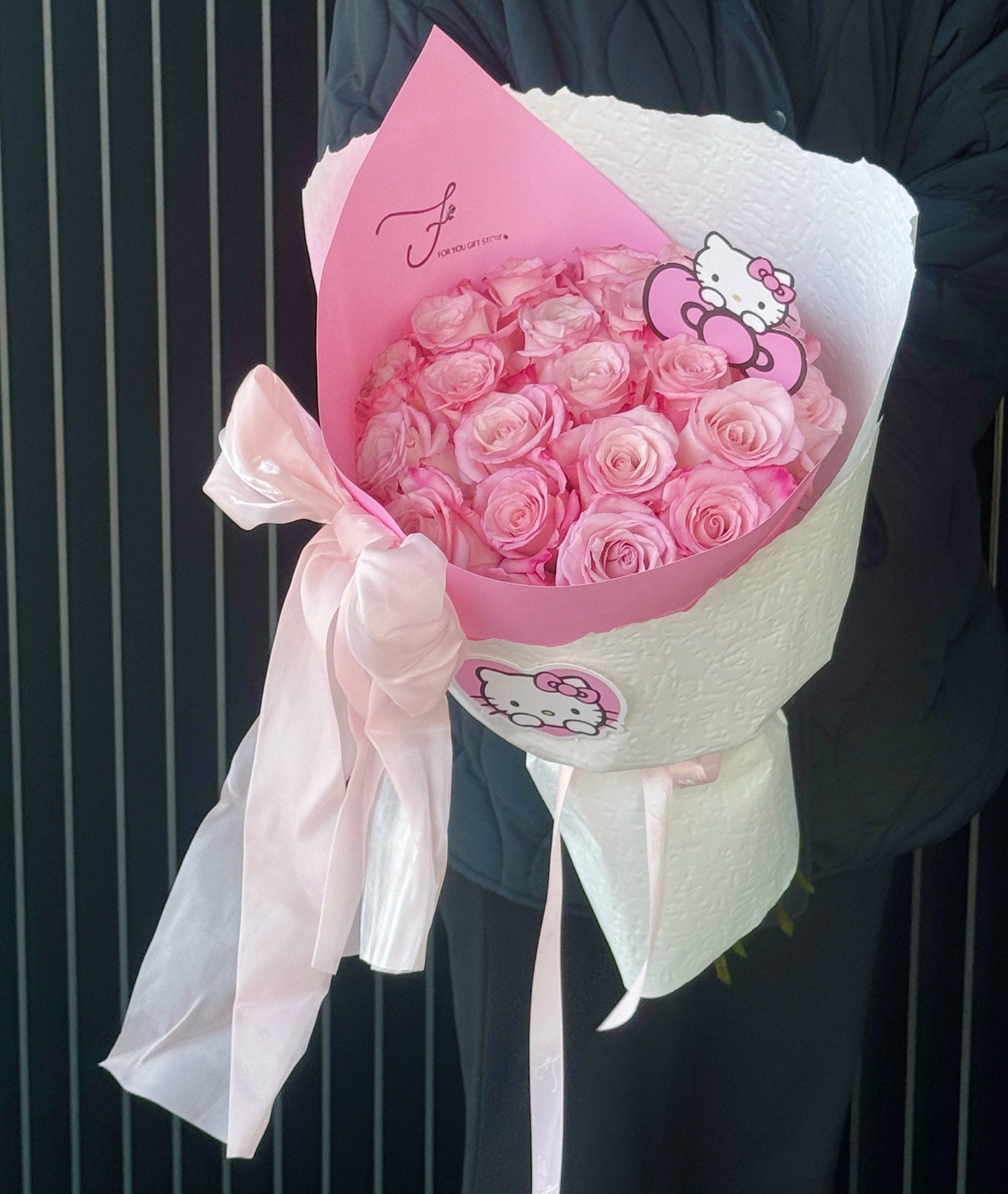 Kitty Kiss Bouquet (Qixi Festival Special Bouquet)